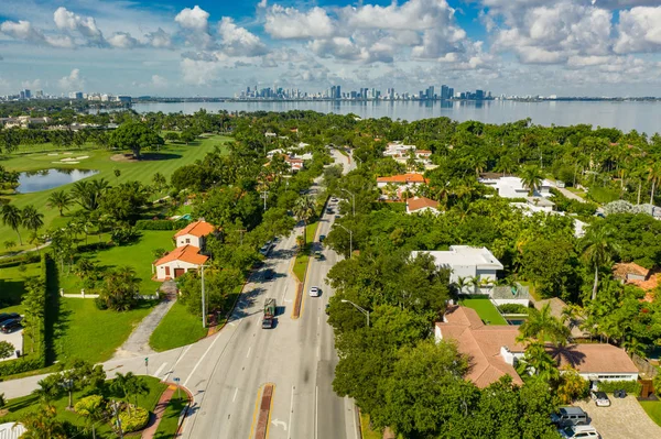 Luxury homes real estate on Alton Road Miami Beach — Stock Photo, Image