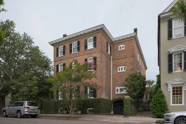 Photo basse angle Charleston architecture résidentielle USA — Photo