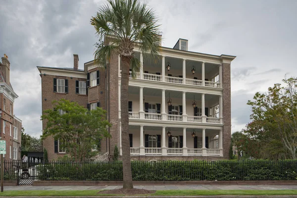 Casa vecchio stile Charleston SC — Foto Stock