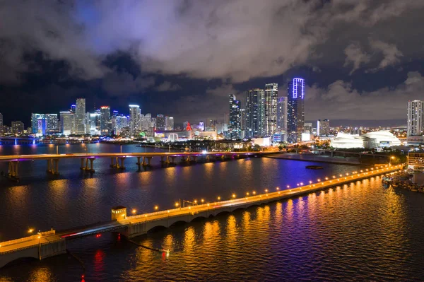 Nachtelijke Luchtfoto Downtown Miami — Stockfoto