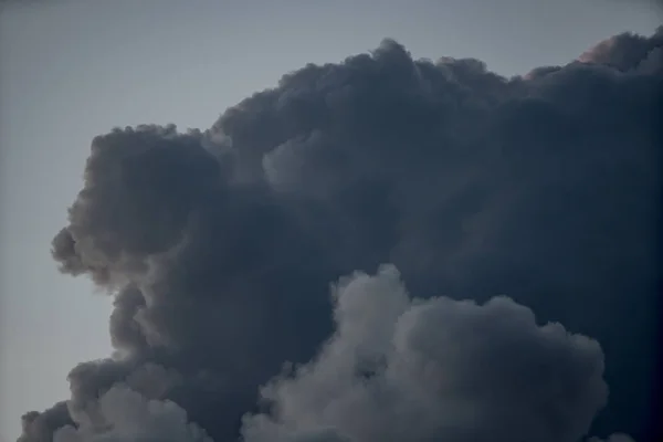 Nuages Temps Orageux Sombres Incroyables Photographiés Avec Téléobjectif — Photo