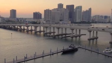 Hava Miami sahne köprü defne yat 4k 60p