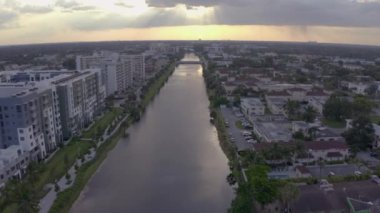 Hava drone video Glades Kanal Miami 