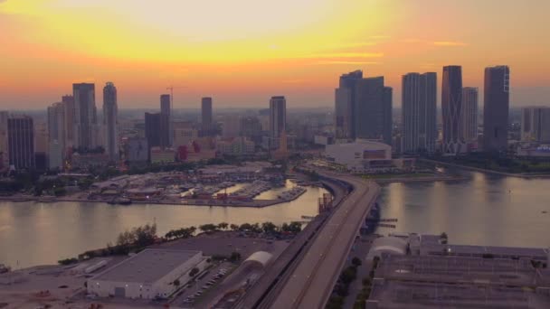 Antennenvideo Premium Sonnenuntergang Über Miami 60P — Stockvideo