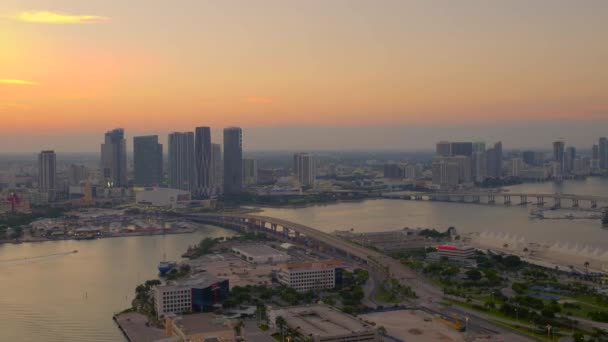 Съемка Прот Гавани Майами Центре Города 60P — стоковое видео