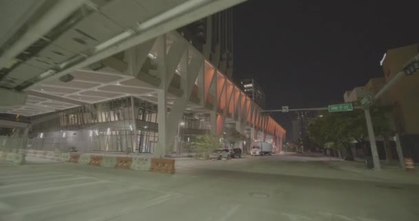 Ночной Съёмки Virgin Miami Central — стоковое видео
