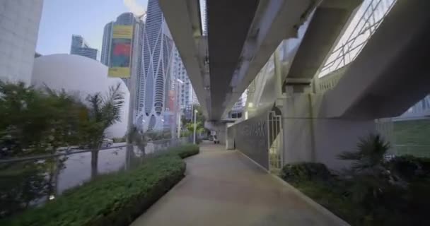 Centre Ville Miami Metromover Museum Park Station 60P — Video