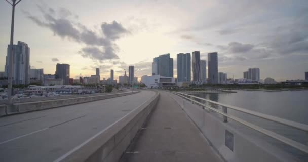 Bike Riding Downtown Miami Bridge 60P — Stock Video