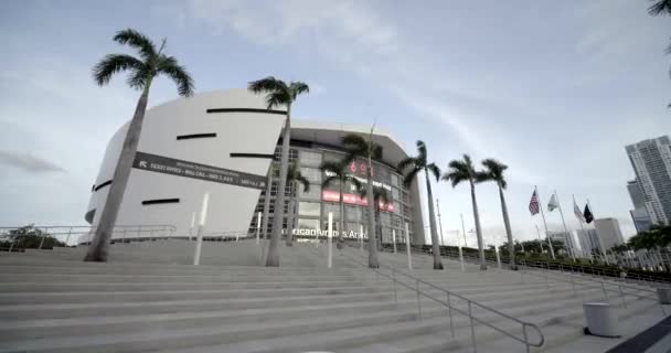 Vídeo Movimiento American Airlines Arena Downtown Miami — Vídeo de stock