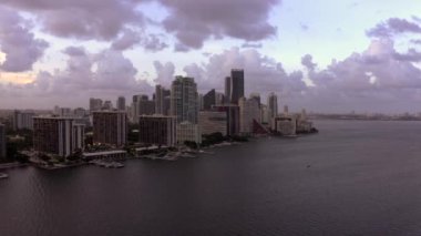 Hava video Brickell Miami Fl defne ve bulutlar 4k 30p dahil