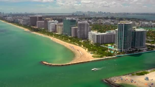 Letecký Letoun Miami Beach Letní Scéna Vstup Oceánu 60P — Stock video