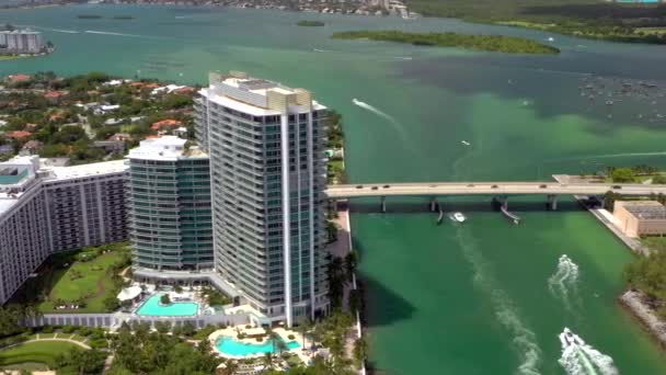 Wideo Lotnicze Most Nad Wlotem Miami Beach Haulover Biscayne Bay — Wideo stockowe