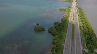 Havacılar: Julia Tuttle Köprüsü Miami Sahili Köprüsü