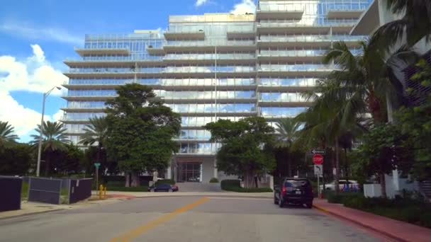 Surfingklubben Four Seasons Private Residences Rörliga Videofilmer — Stockvideo