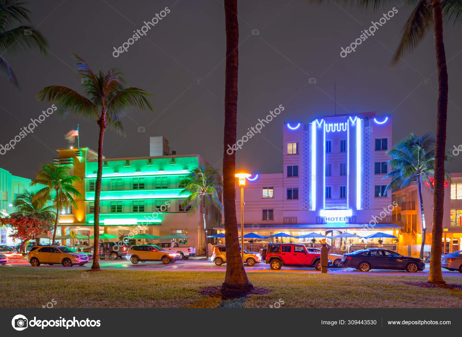901 Miami Beach Mall Images, Stock Photos, 3D objects, & Vectors
