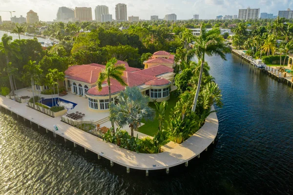 Foto aerea villa sul Fort Lauderdale intracostiera FL — Foto Stock