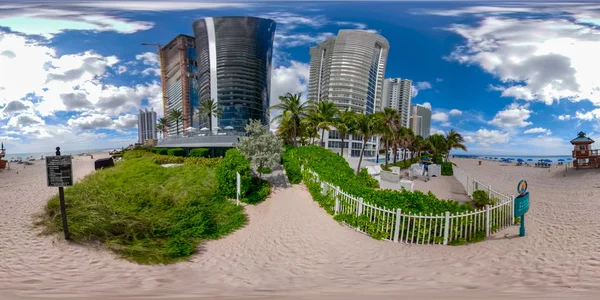 360 vr Foto öffentlicher Strandzugang sonnige Inseln miami dade florida — Stockfoto