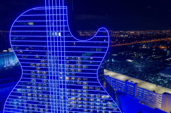 Seminole Hard Rock guitar lit at night — Stock Photo, Image