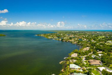 Hava aracı fotoğrafı Okyanus Resifi Kulübü Key Largo Florida lüks bir yer. 