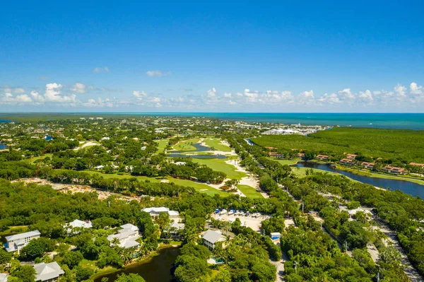Foto del dron aéreo Ocean Reef Club Key Largo Florida un lujo — Foto de Stock