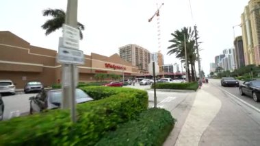 Walgreens Eczanesi 4k 'nin hareket görüntüleri.