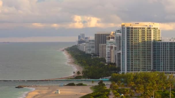 Съемки Бокового Движения Воздуха Майами Бич Бал Харбор Флорида — стоковое видео