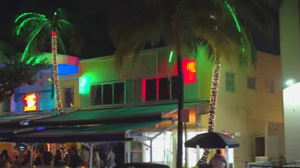 Mangos Miami Beach Ocean Drive Avec Caméra Mouvement Stabilisé Cardan — Video