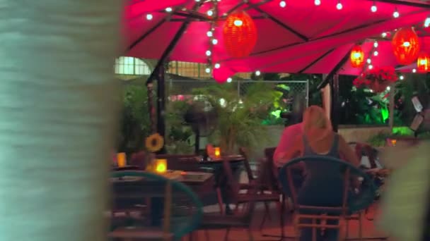 Tourists Dining Lincoln Road Miami Beach Night — Stock Video