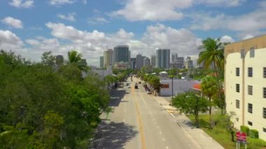  Las Olas Bulvarı, Fort Lauderdale Florida alçak uçuş pisti.