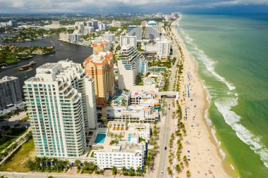 Hava aracı fotoğrafı Fort Lauderdale Fl sahil şeridi.