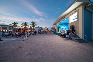 Hollywood Beach Tiyatrosu bit müzik konseri Cumartesi gecesi