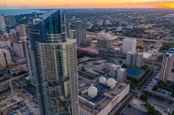 Paramount Miami Worldcenter και Virgin Miamicentral — Φωτογραφία Αρχείου