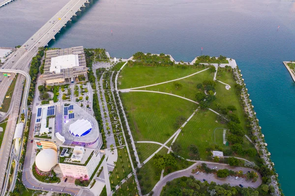 Air photo Museum Park and frost science building downtown Miami FL — 스톡 사진