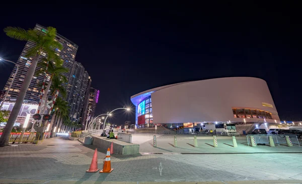 Night Shot Aa Arena w centrum Miami — Zdjęcie stockowe
