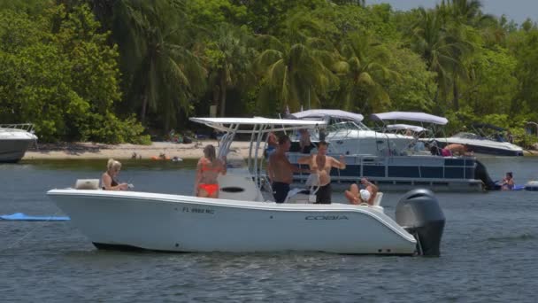 Miami Usa May 2020 Tourists Boating Miami Weekend Haulover Beach — Stock Video