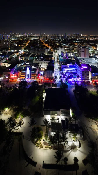 Luchtfoto Verticaal Panorama Miami Beach Ocean Drive Nacht Neon Lichten — Stockfoto
