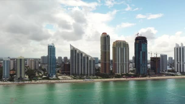 Luxe Vastgoed Het Strand Miami Hoogbouw Torens — Stockvideo