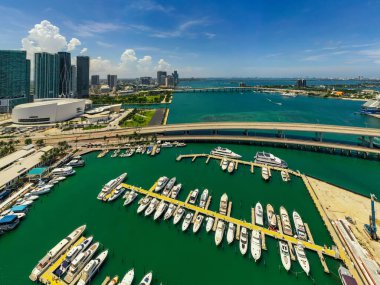 Miami ve Bayside Pazarı 'nın hava manzarası