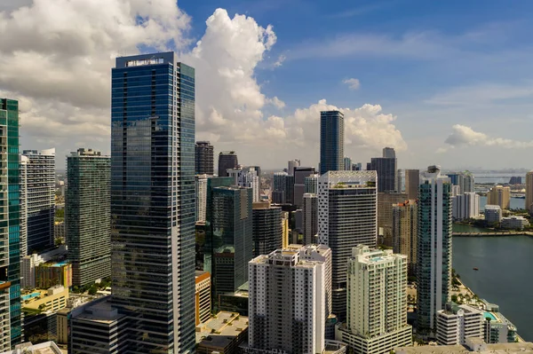 Aerial Drone Zdjęcie Drapacze Chmur Mieście Miami Brickell — Zdjęcie stockowe