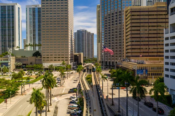Metro Del Centro Miami Entre Edificios Negocios Gran Altura — Foto de Stock