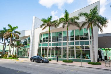 Retro tasarım Publix Supermarket Miami Beach FL