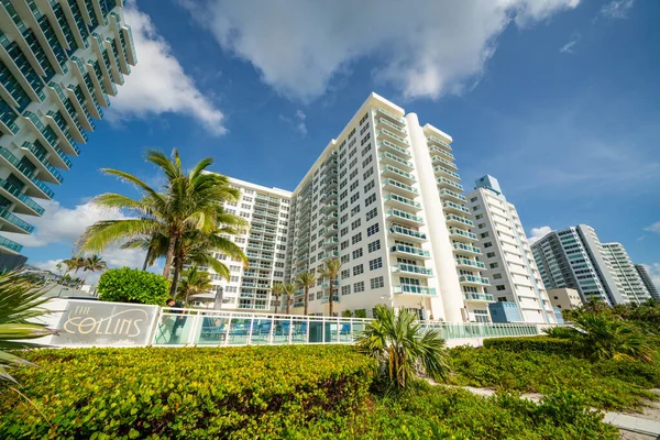 Collins Condominium Miami Beach — 스톡 사진