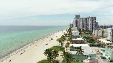 Havadan çekilen Hollywood Plajı FL USA 4k 24 peni
