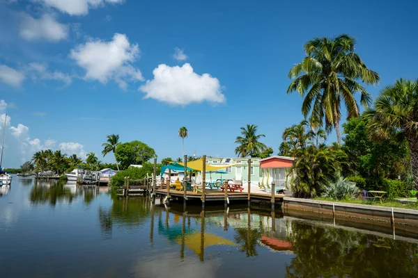 Foto Casas Coloridas Beira Mar Matlacha Florida Eua — Fotografia de Stock