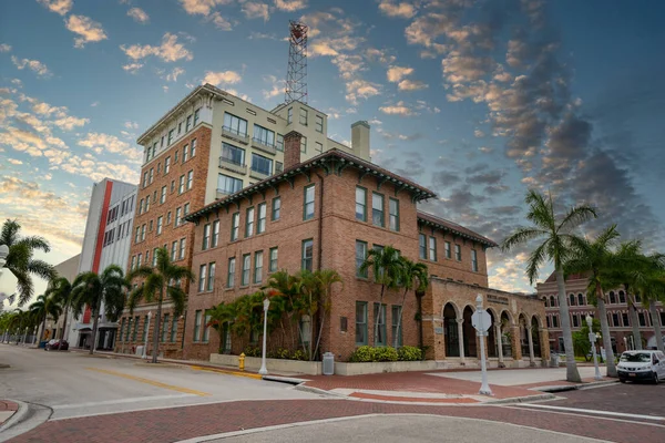 Φωτογραφία Roetzel Andress Legal Building Downtown Fort Myers — Φωτογραφία Αρχείου