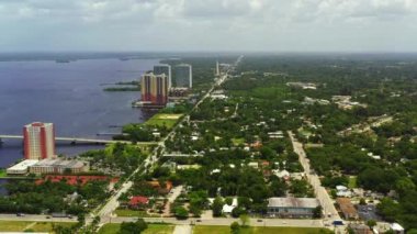 Towles Fort Myers Florida 'nın hava video bölümü.