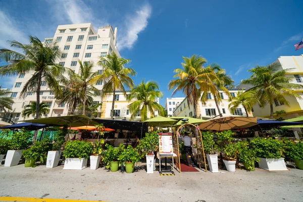 Miami Beach Ocean Drive Πρωινό Σκηνή Ιούλιος 2020 — Φωτογραφία Αρχείου