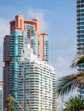 Miami Beach 'te lüks modern gökdelenler