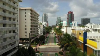 Seyahat güzergahı Miami Plajı FL 4K hava görüntüsü