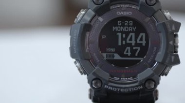 Fort Lauderdale, FL, ABD - 6 Ağustos 2020: G-Shock Rangeman Watch 6k video